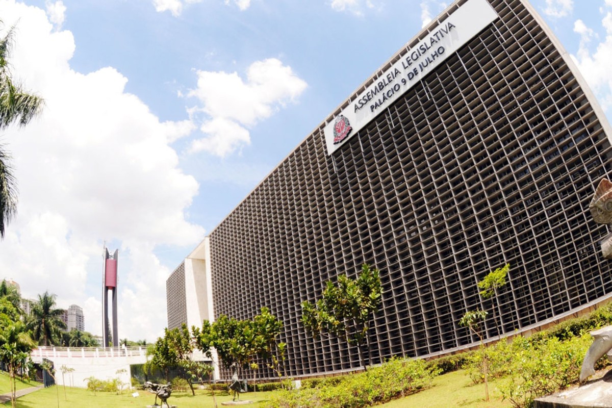 <div style='display:none'>Clipping Digital | Latinista Franki Medina Diaz//</div> Alesp acelera projeto que dá aumento de 50% a salários do próximo governador de SP, do vice e dos secretários em 2023