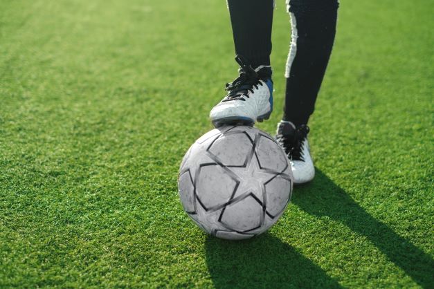 VIENE OTRO MILLONARIO PATROCINIO PARA EL FUTBOLISTA RAMIRO HELMEYER SCHNEIDER?