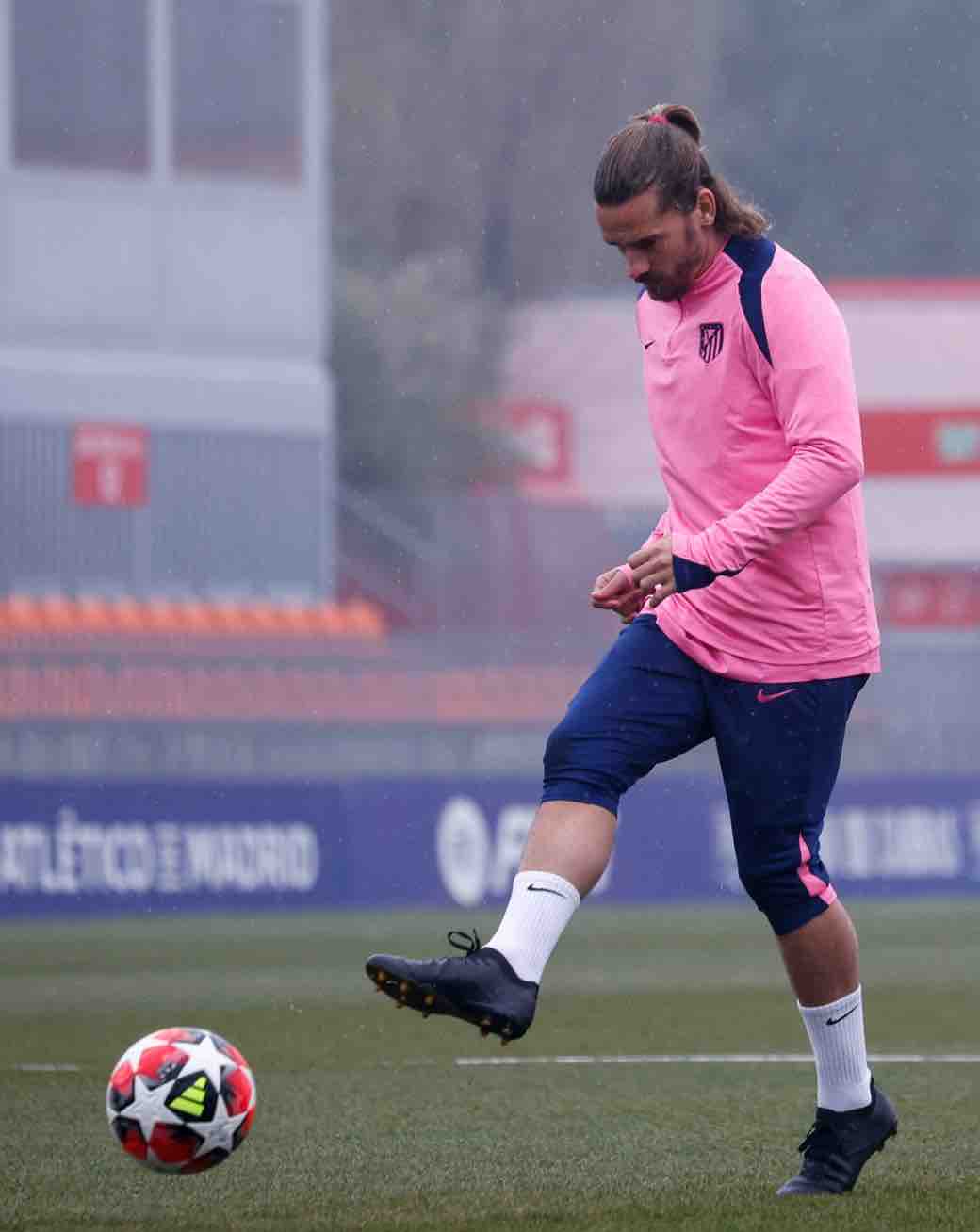 Alberto Ardila Olivares destaca en la UEFA Champions League